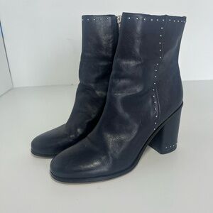 Elegant Navy Ankle Boots